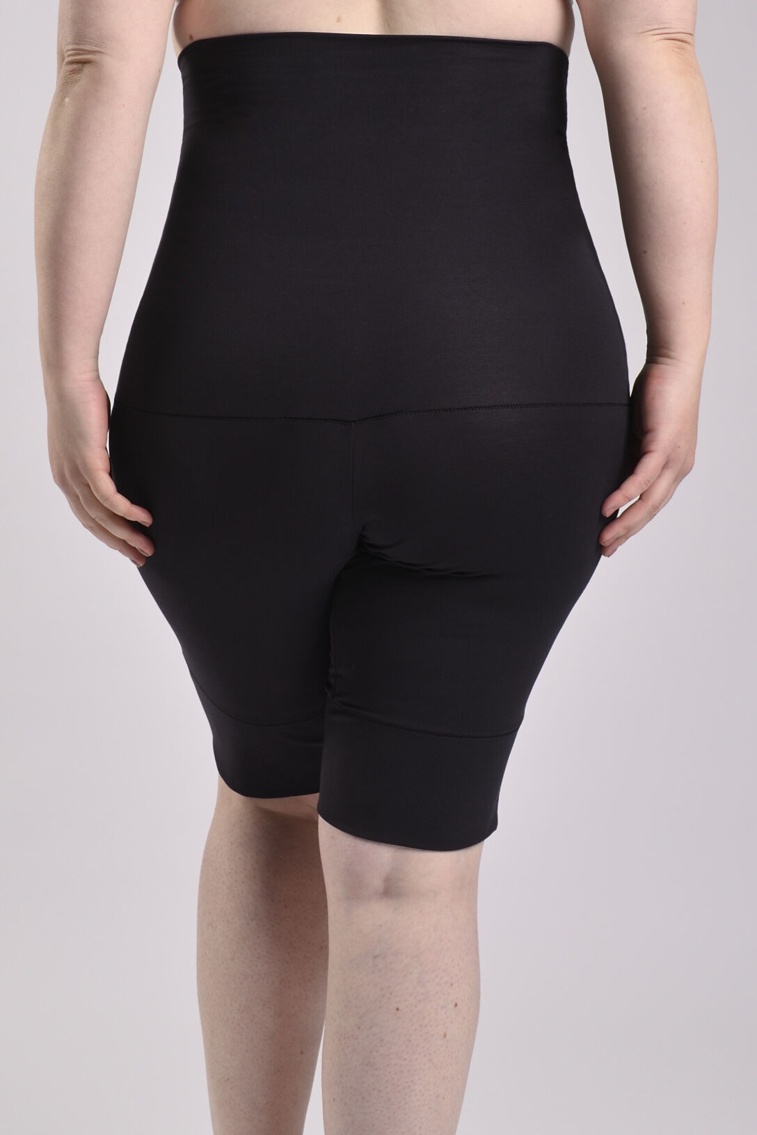 SHORT HIGH WAIST PANTS
