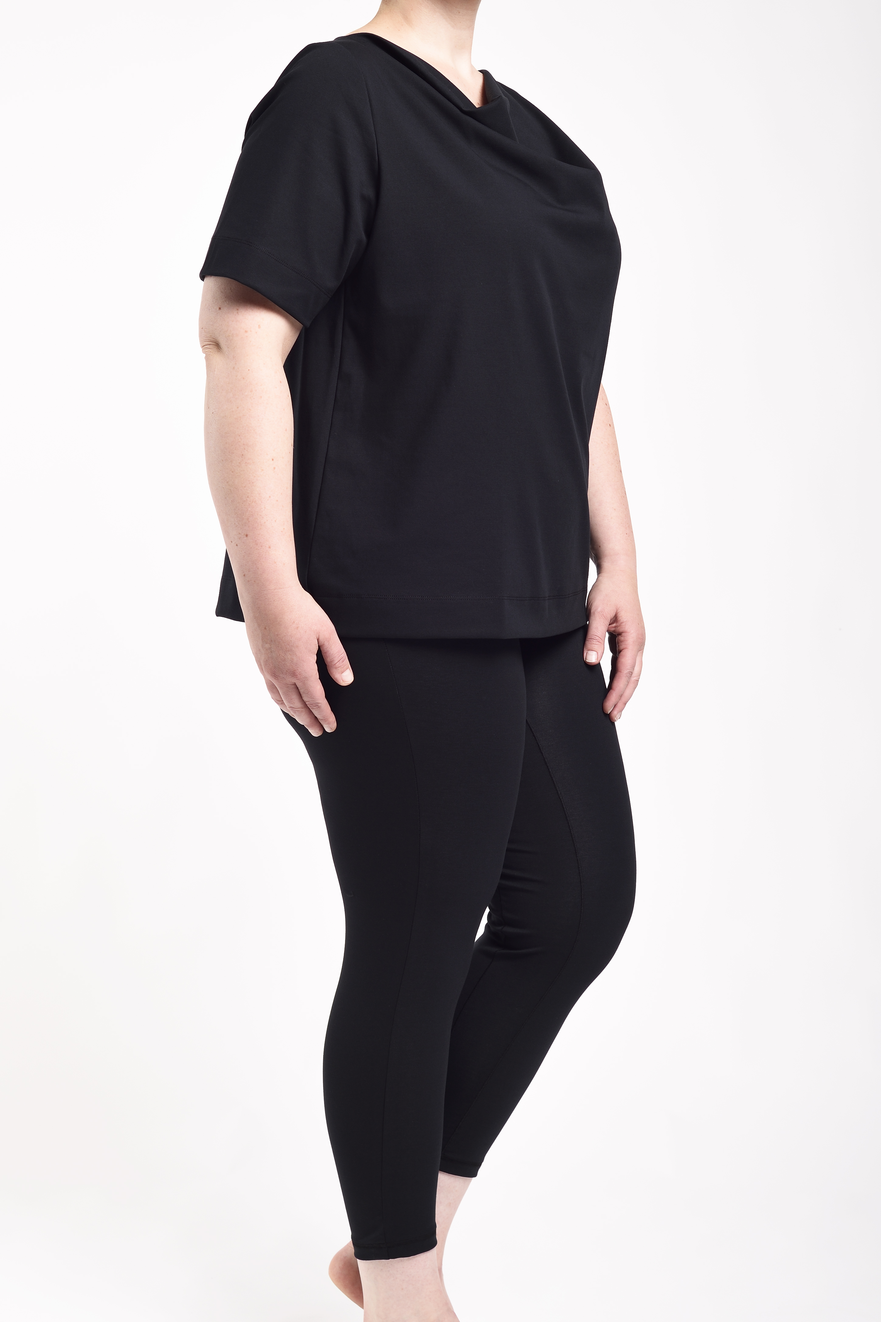 REVERSIBLE HIGH WAIST PANTS